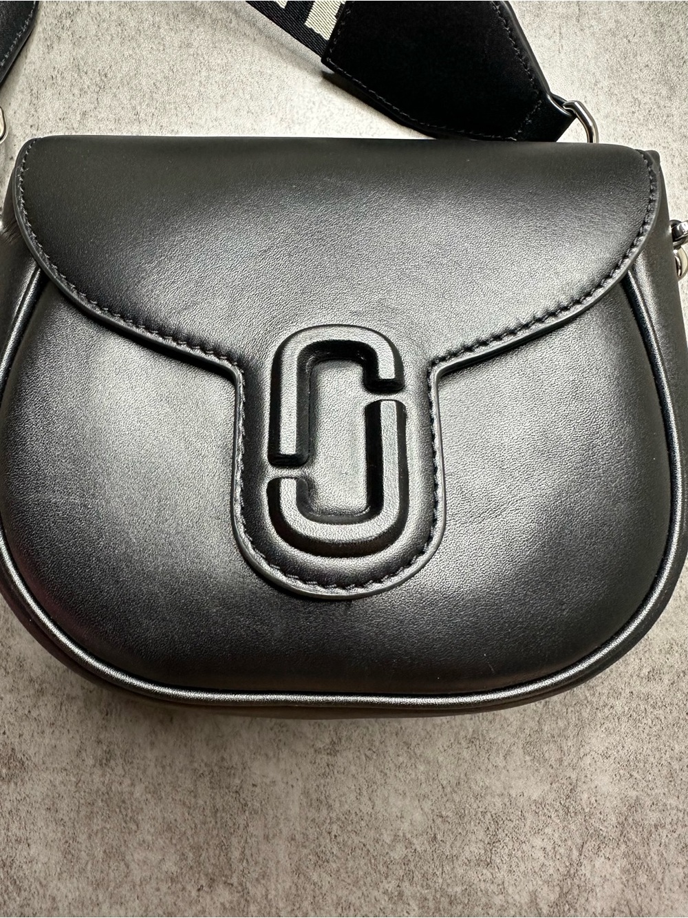 Marc Jacobs The Covered J Marc Saddle Bag Black Leather Crossbody - Picture 3 of 7